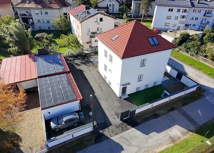 Casa Box Premium Free Garage