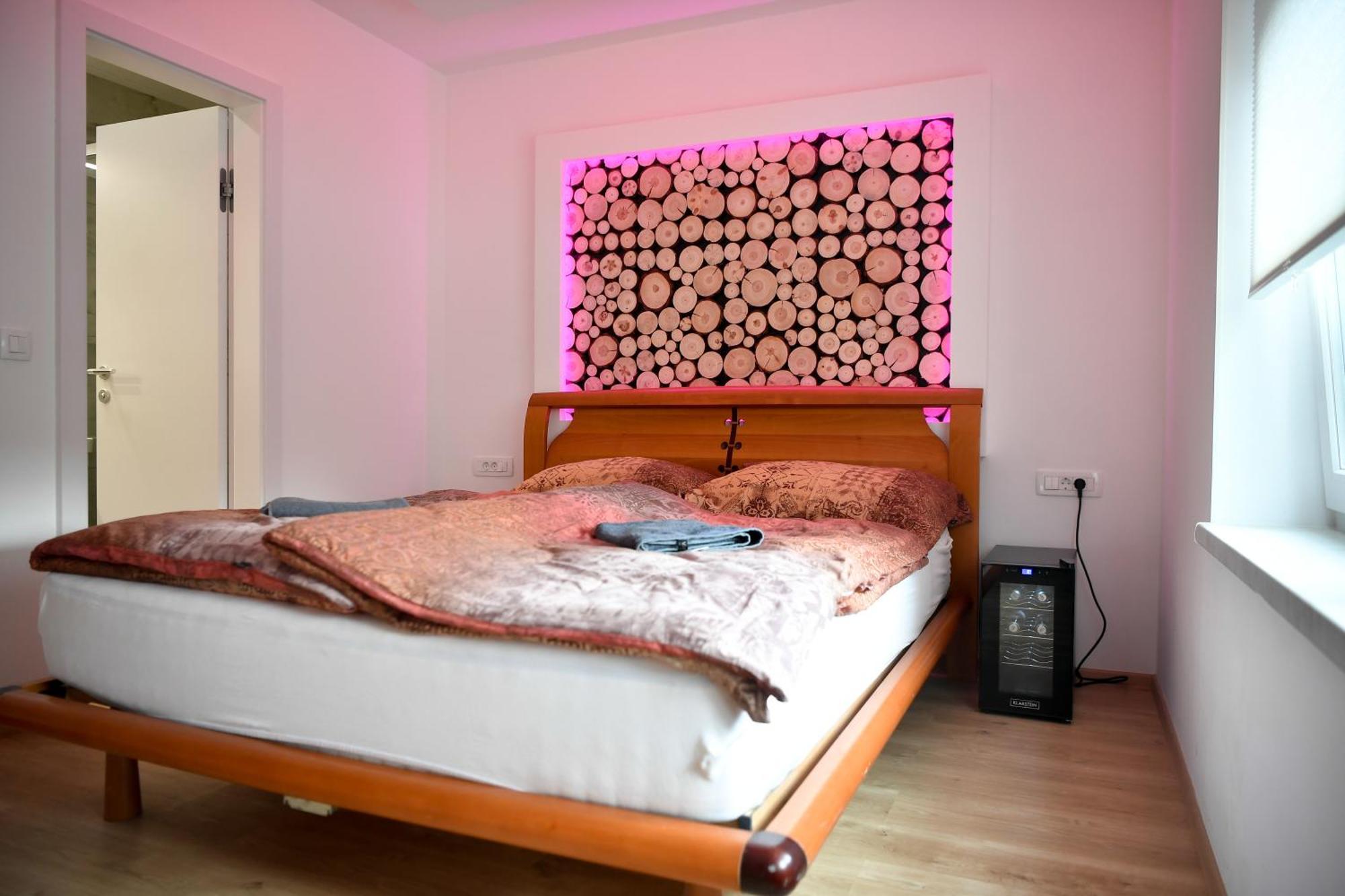 Casa Box Premium Free Garage Apartment Maribor